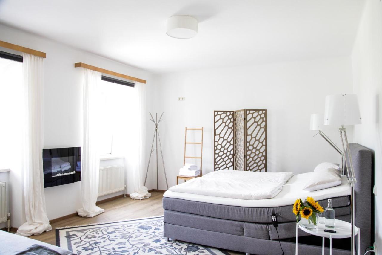 Glueck Am See - Apartment Mit Seezugang 할슈타트 외부 사진