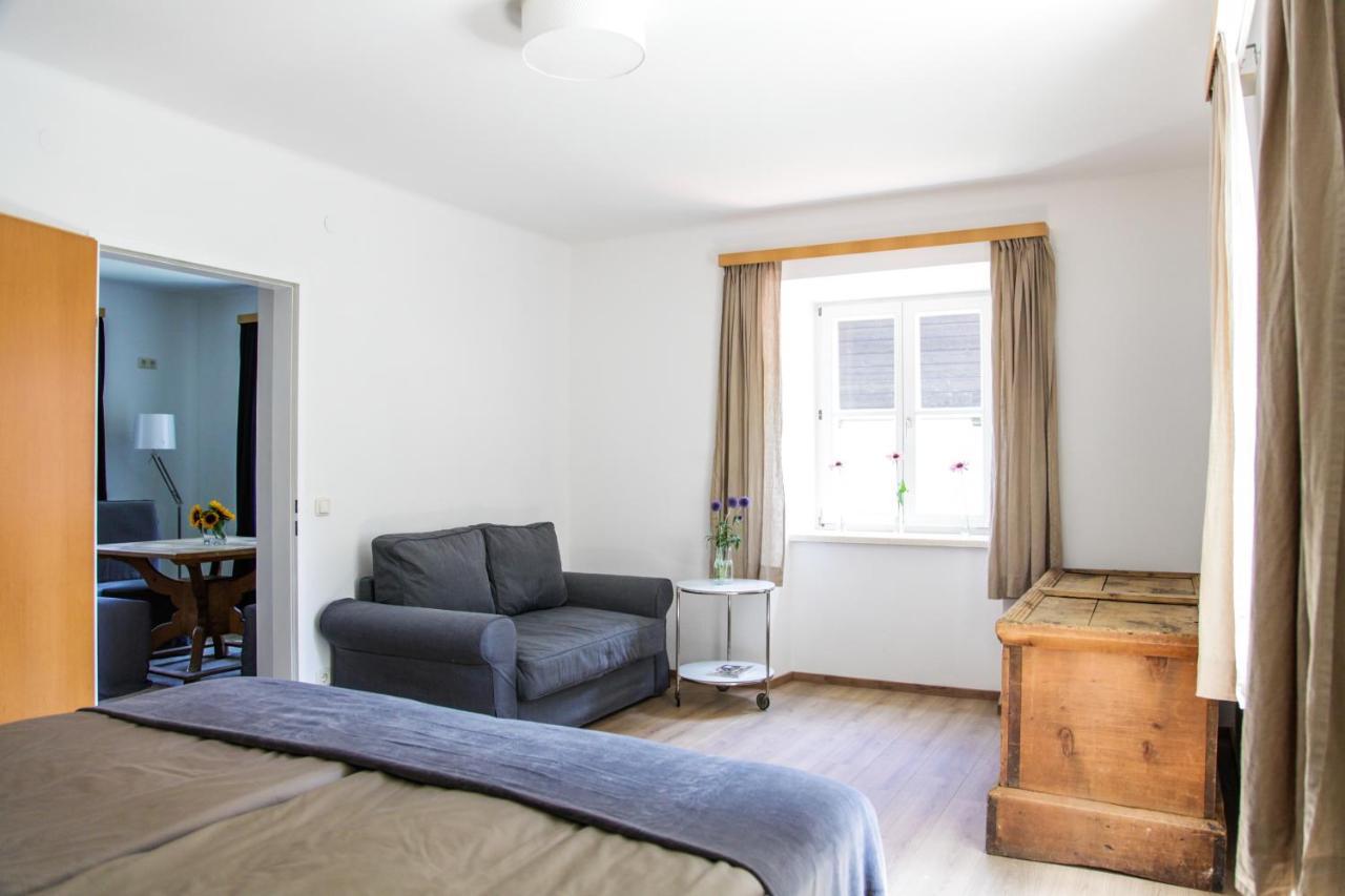 Glueck Am See - Apartment Mit Seezugang 할슈타트 외부 사진